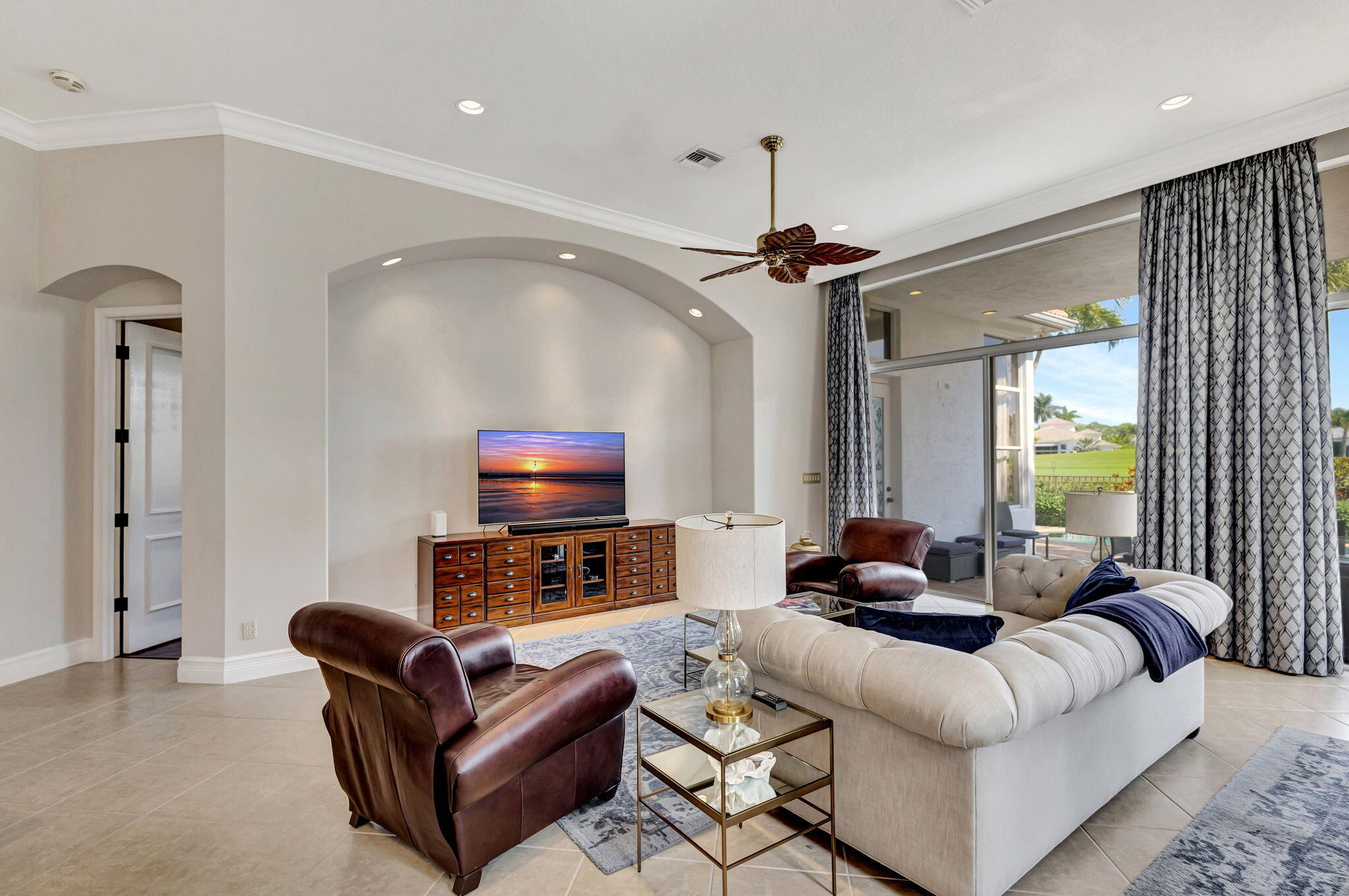 161 Esperanza Way