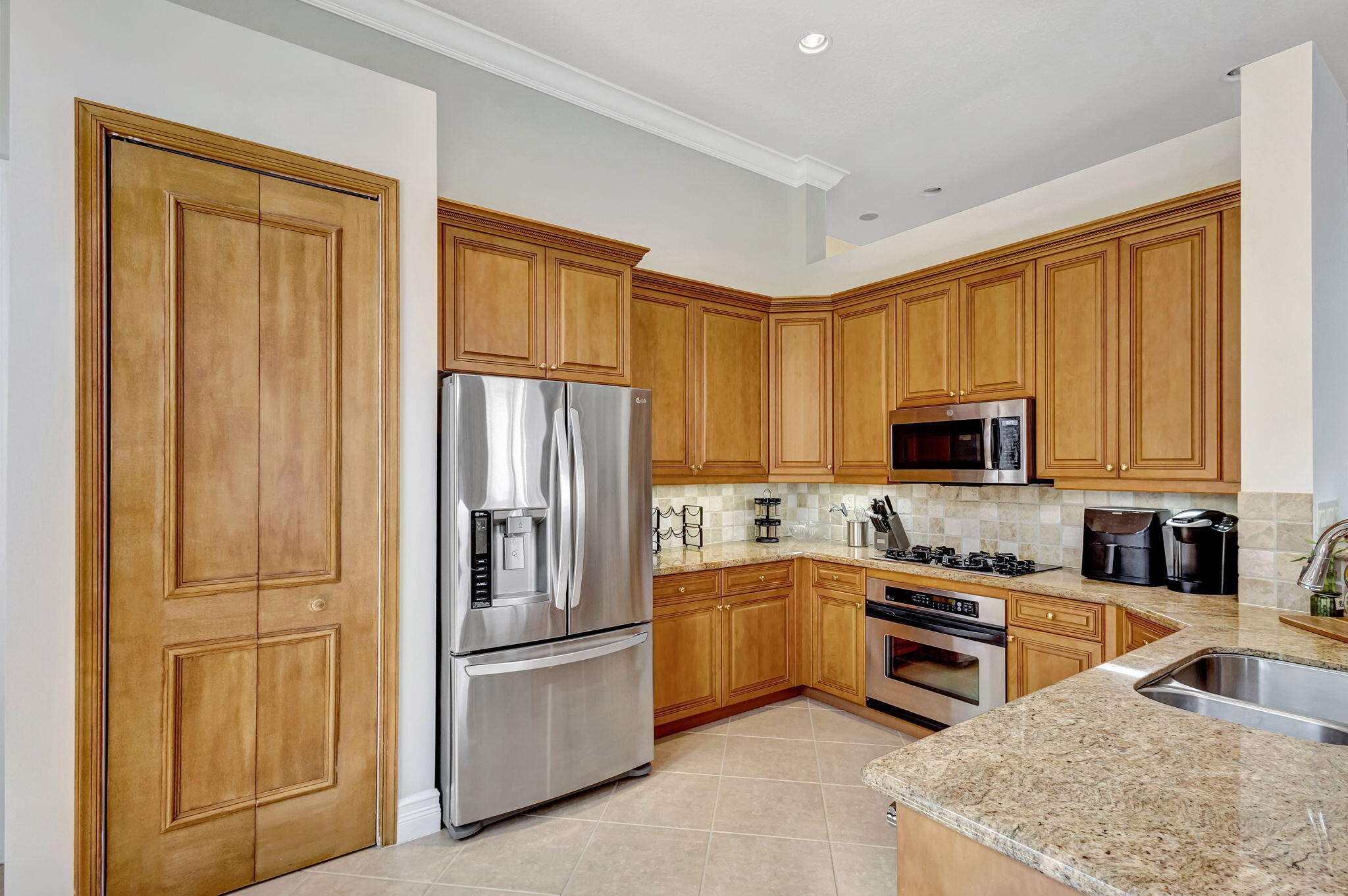 161 Esperanza Way