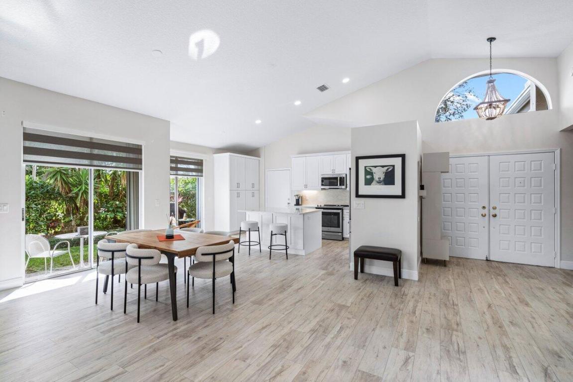 12751 Oak Knoll Drive