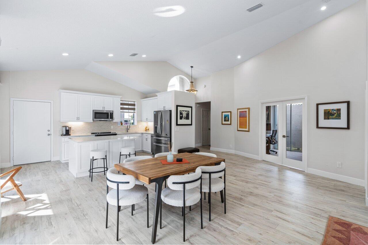12751 Oak Knoll Drive