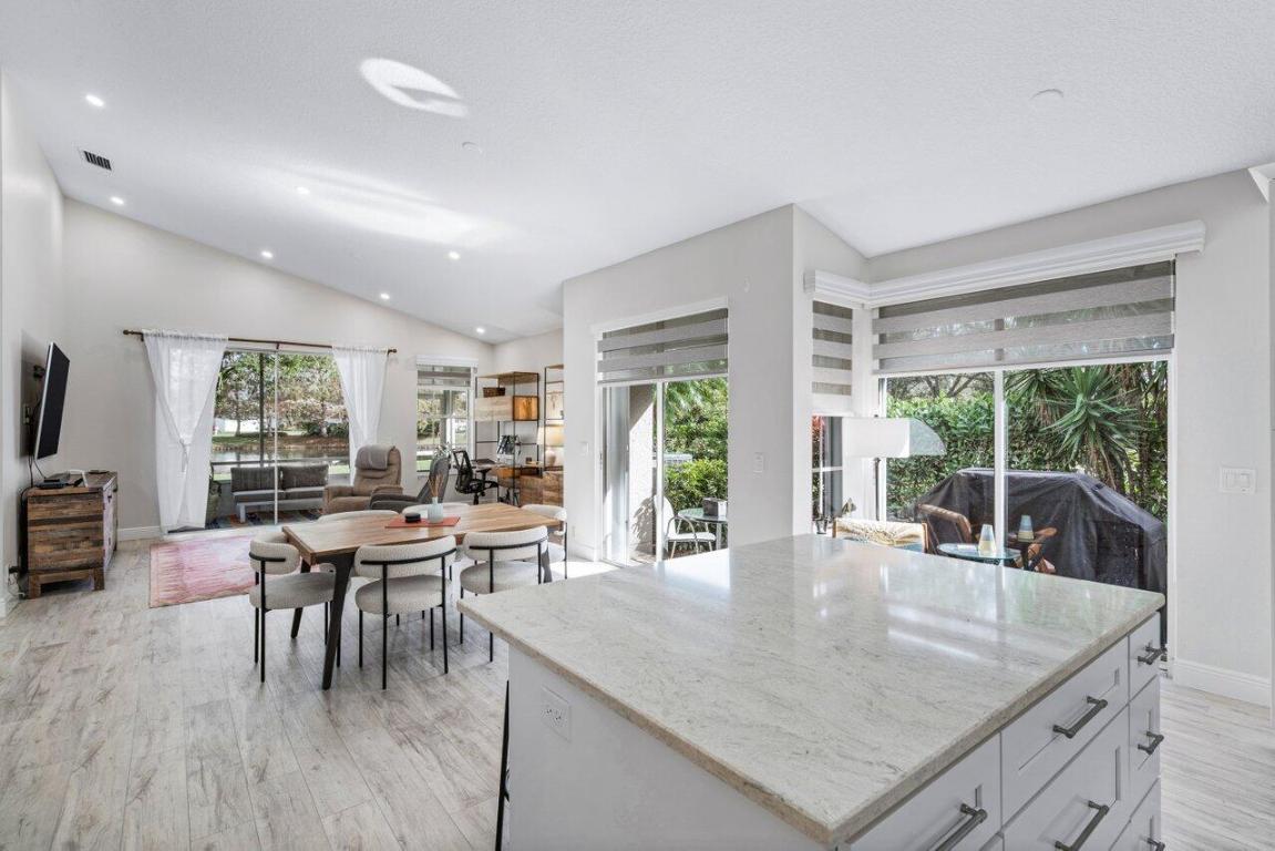 12751 Oak Knoll Drive