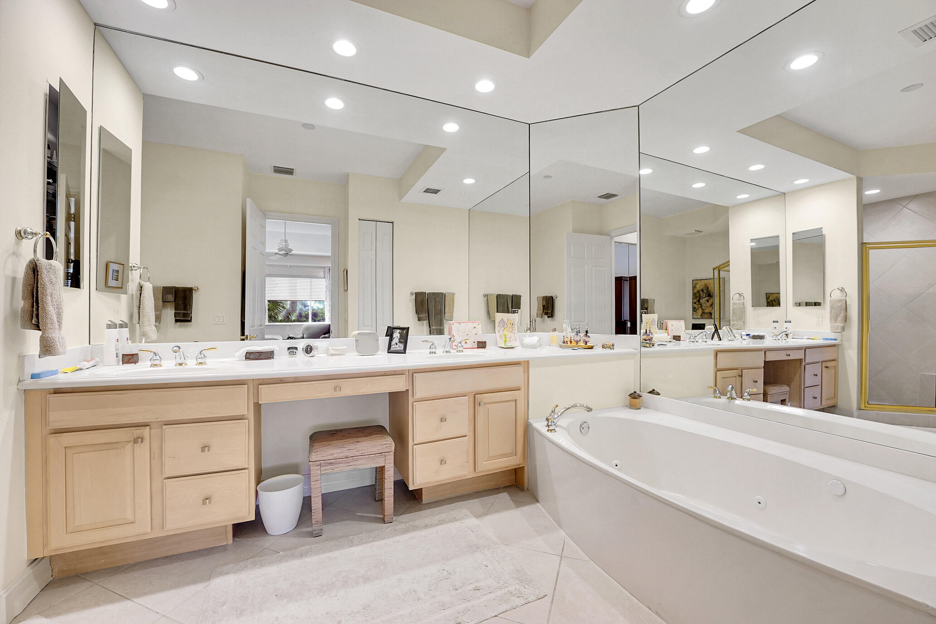 113 Palm Point Circle C