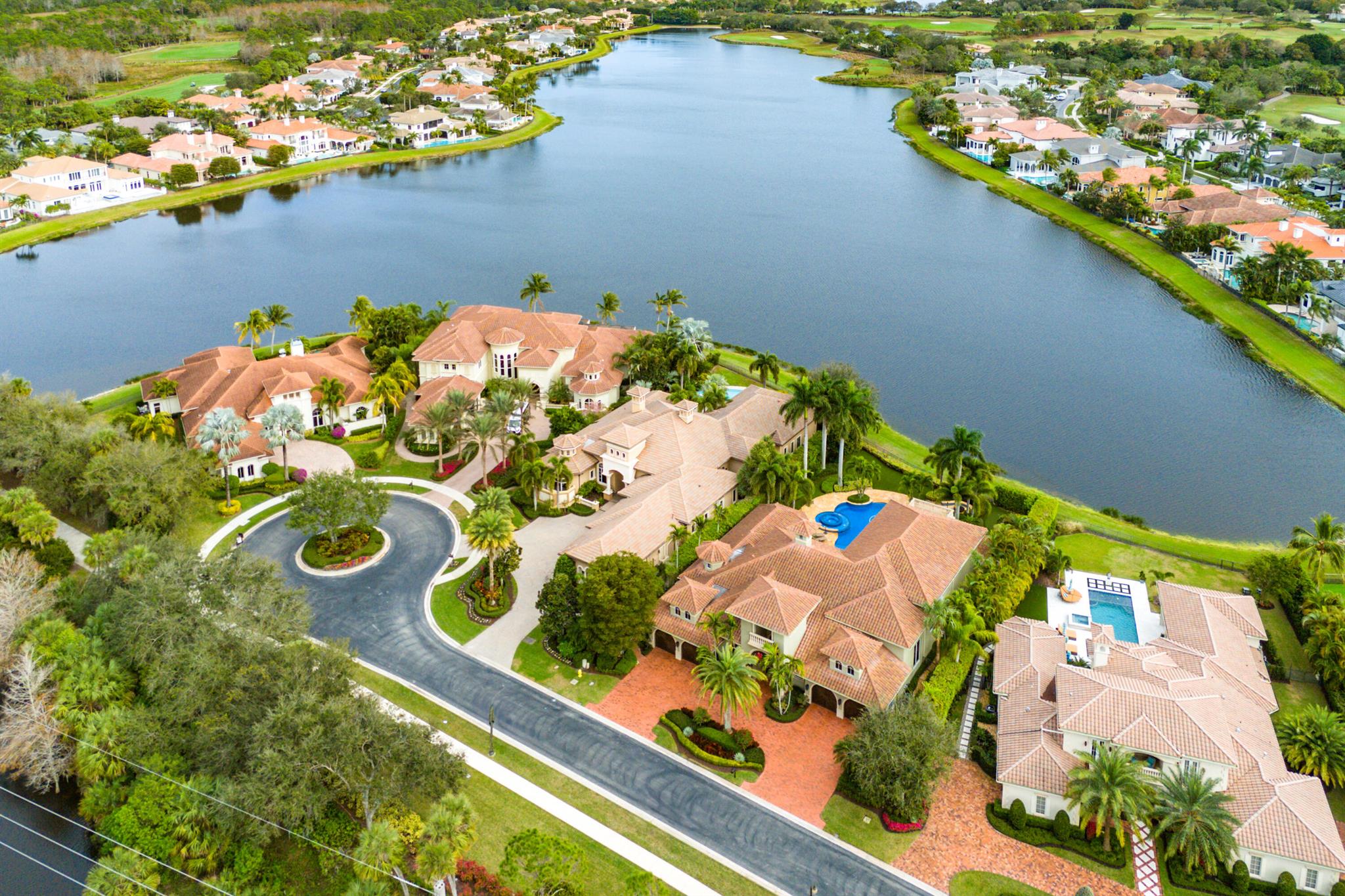 135 Playa Rienta Way