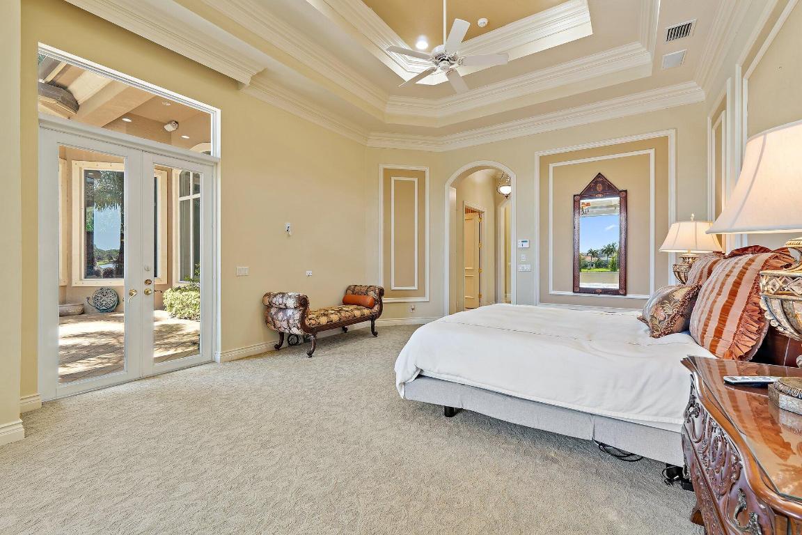 135 Playa Rienta Way