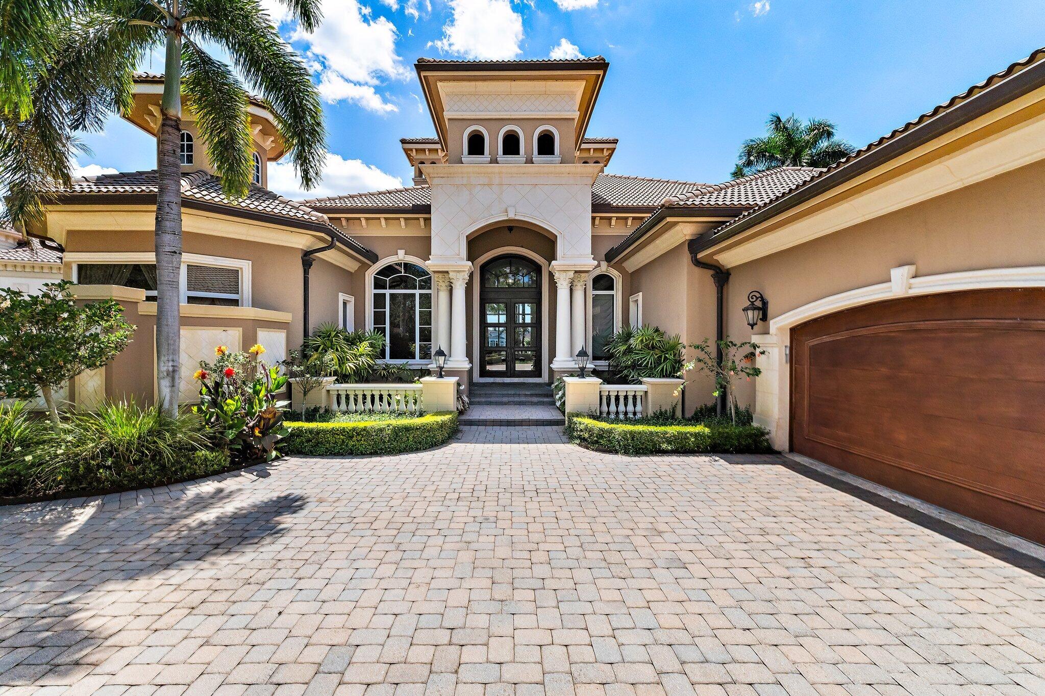 135 Playa Rienta Way