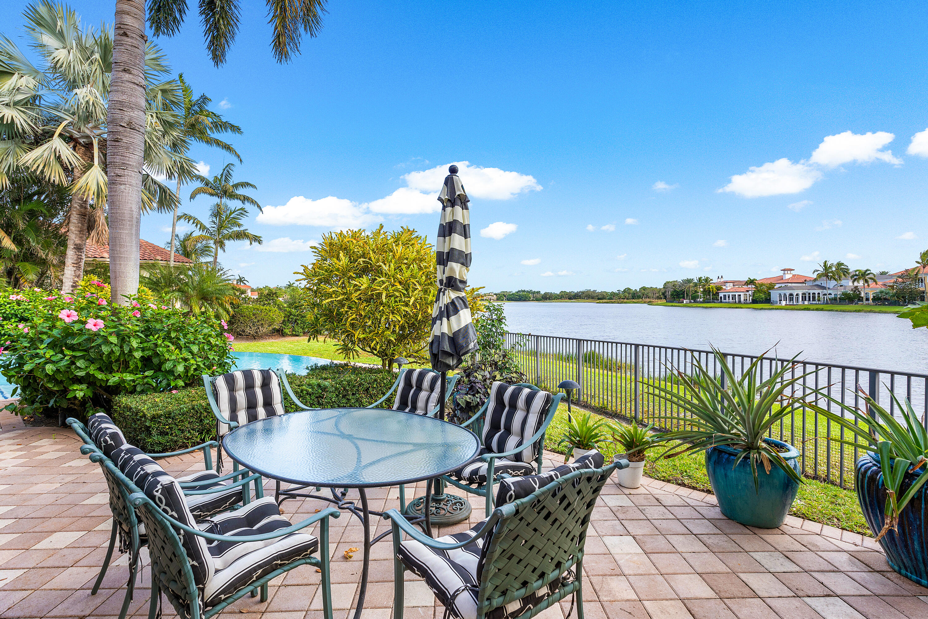135 Playa Rienta Way