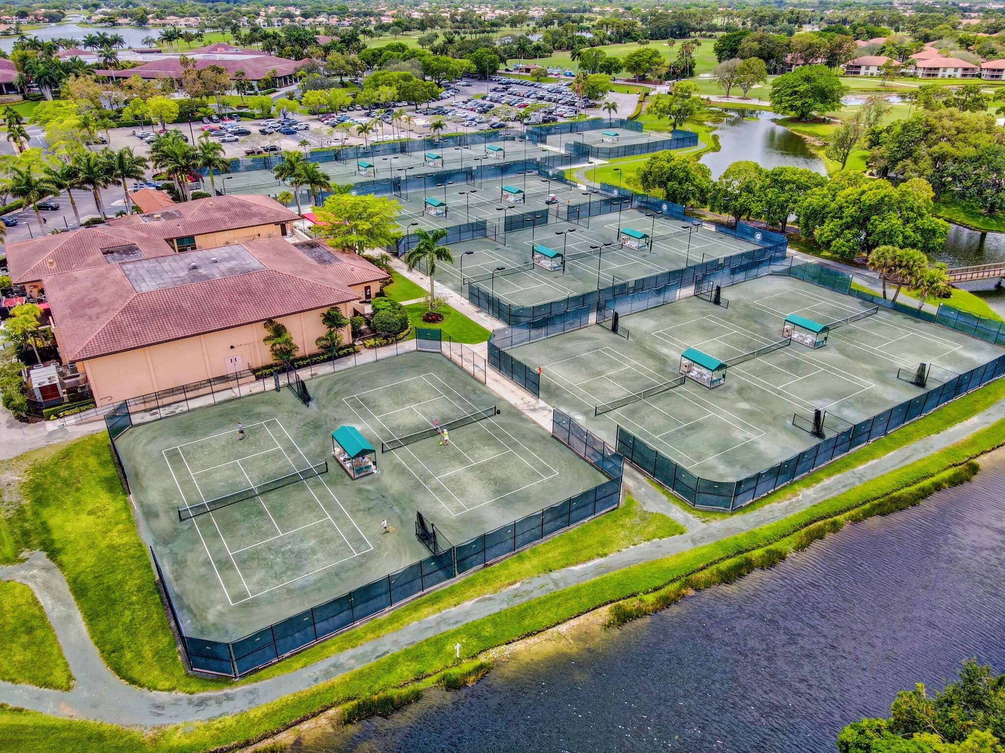 438 S Brackenwood Lane S