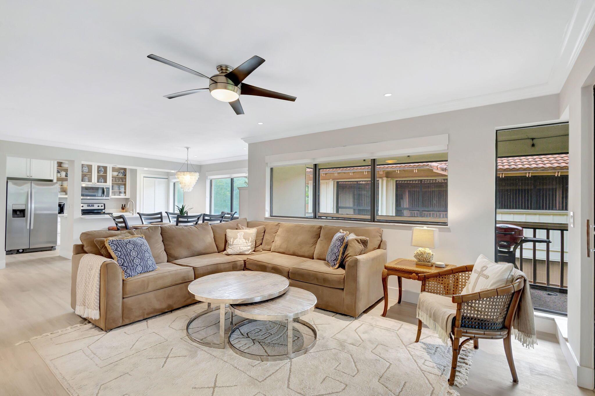 438 S Brackenwood Lane S