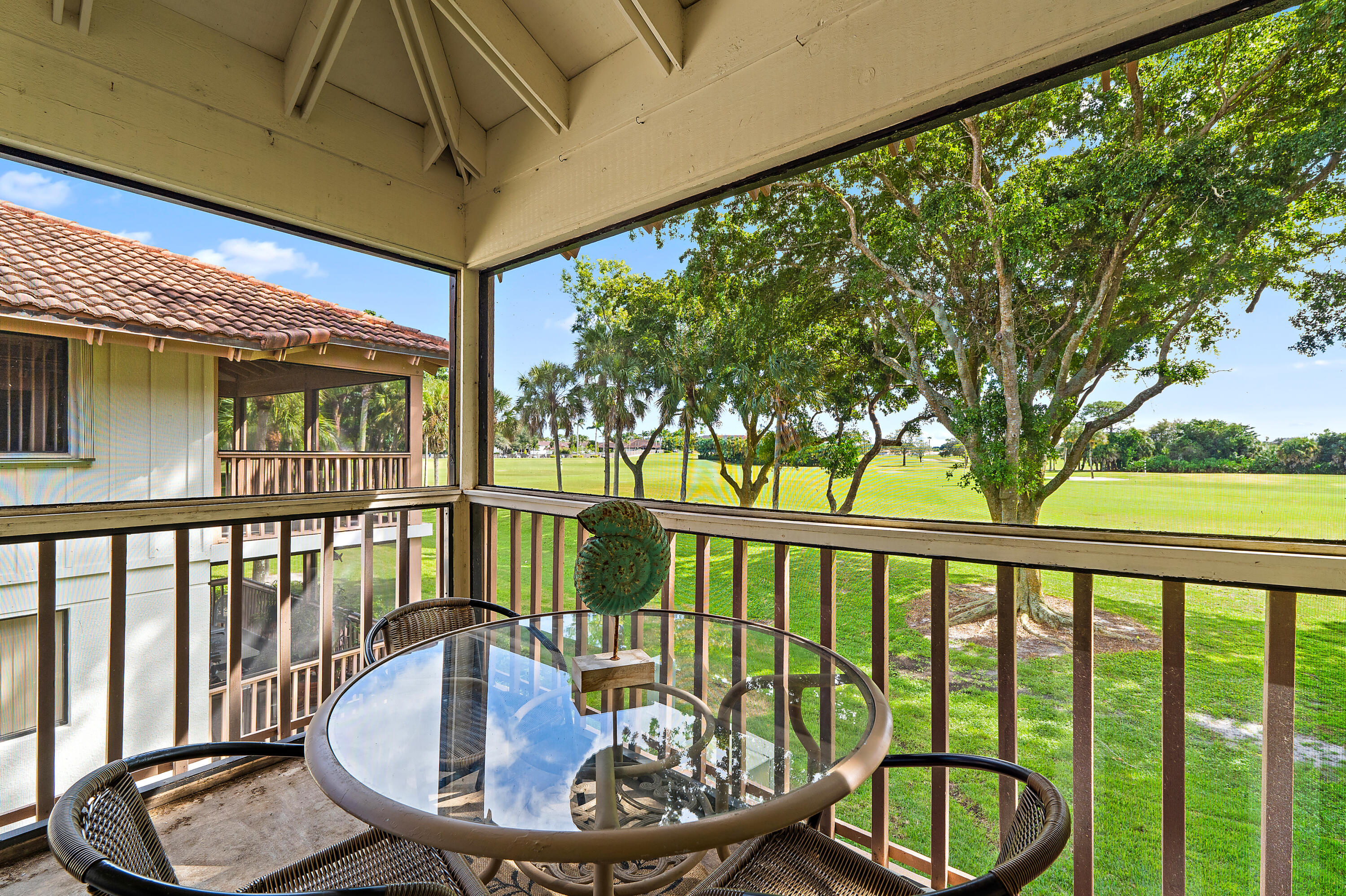 438 S Brackenwood Lane S