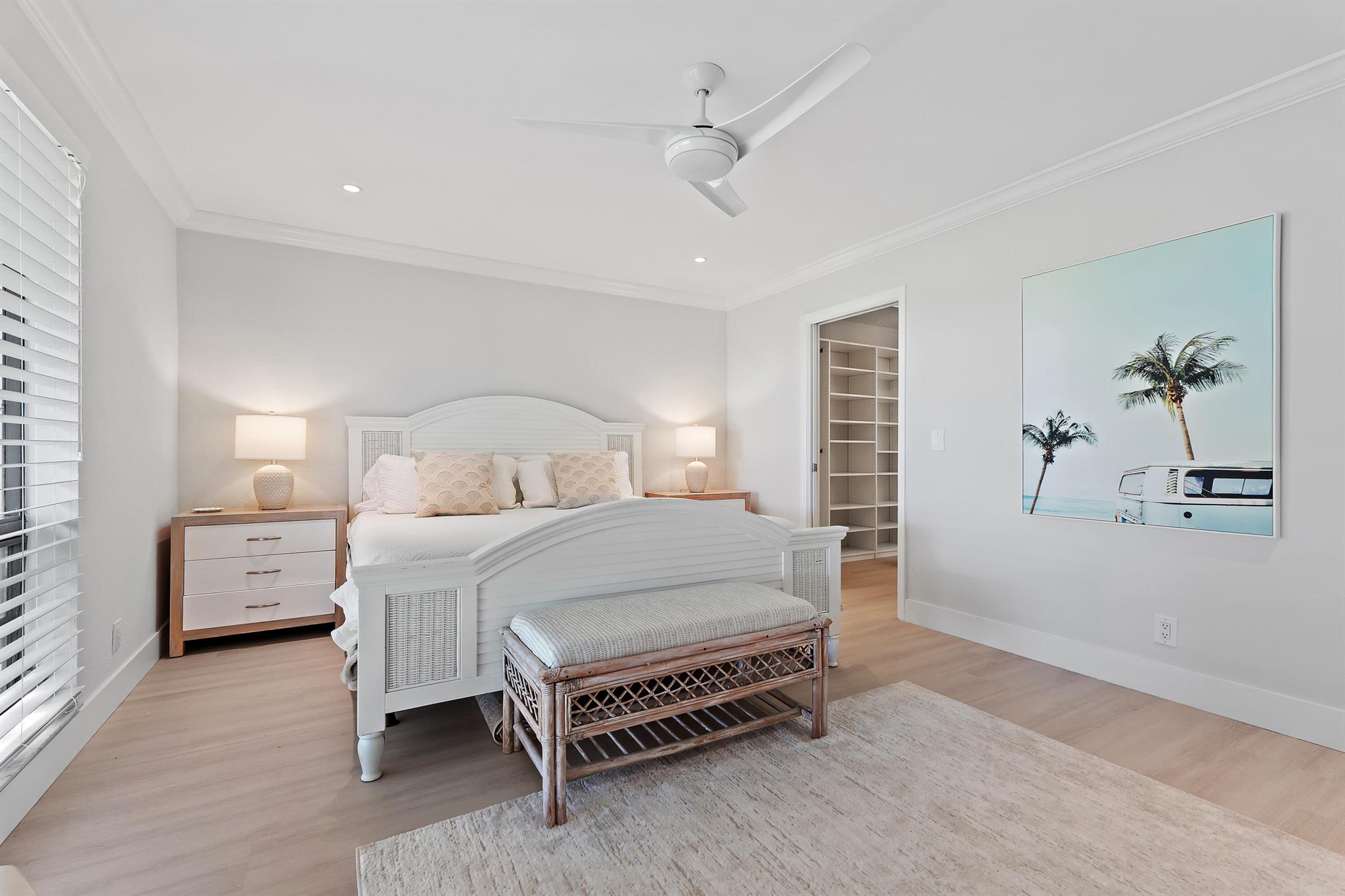 438 S Brackenwood Lane S