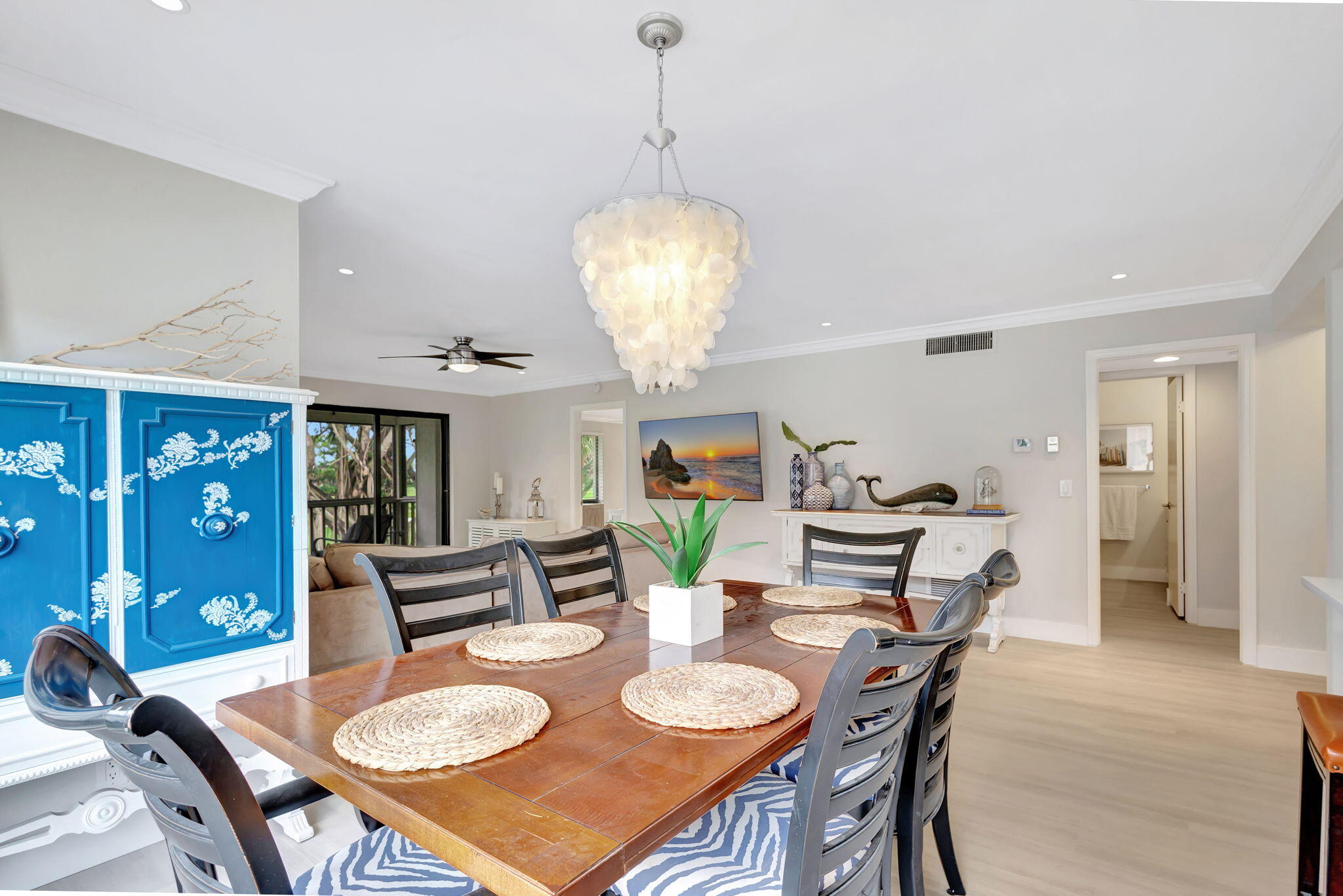 438 S Brackenwood Lane S