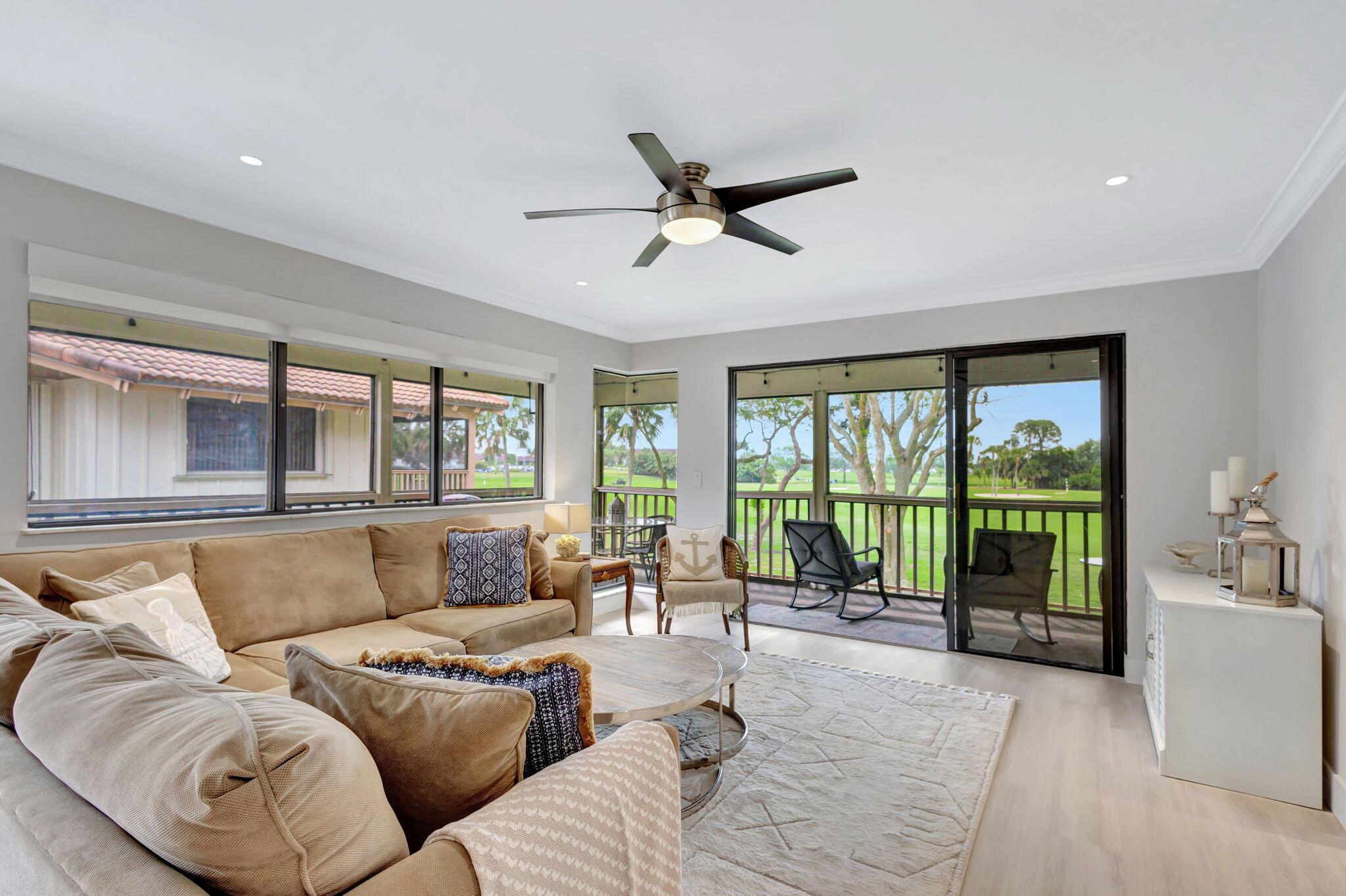 438 S Brackenwood Lane S