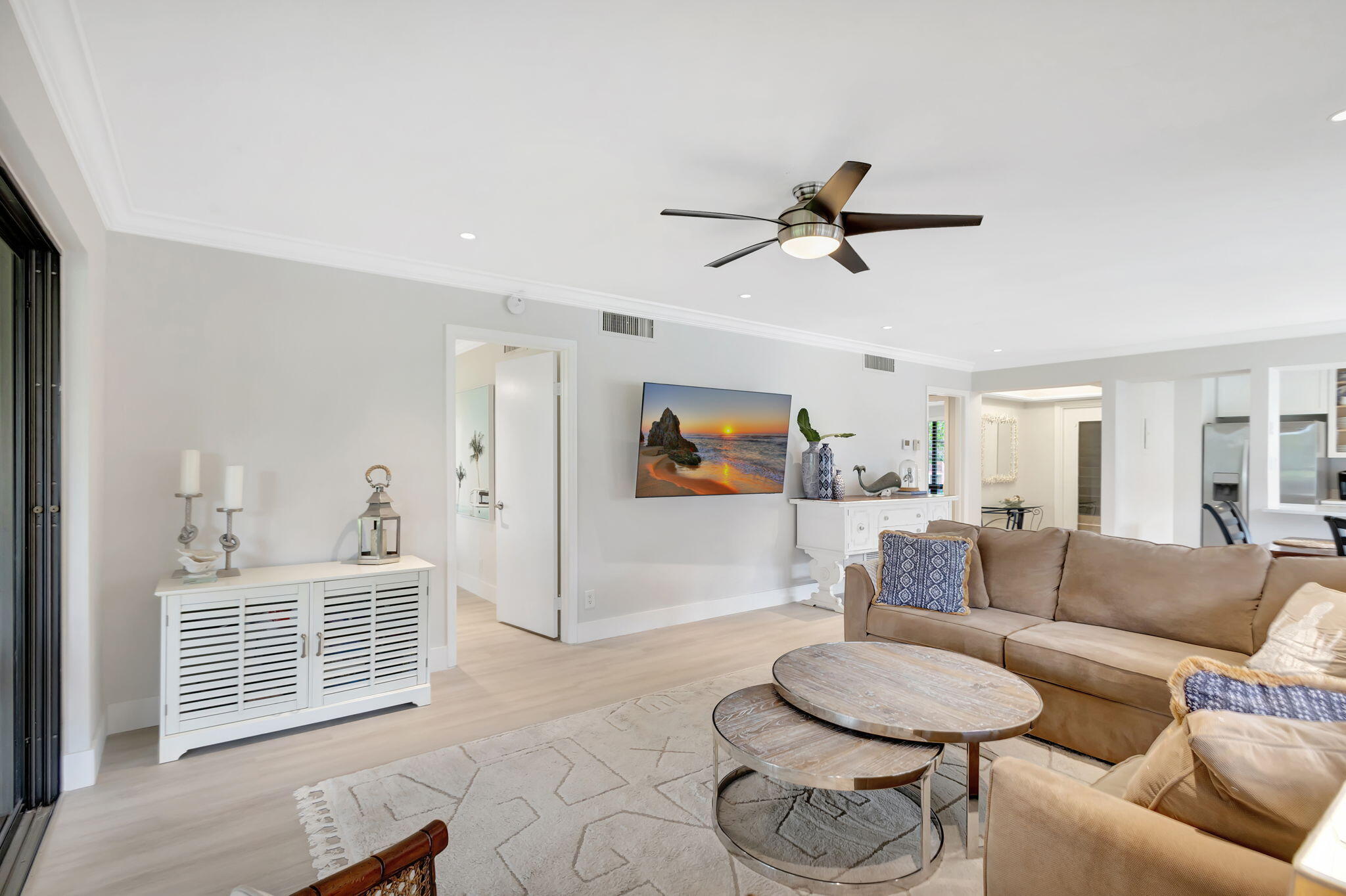 438 S Brackenwood Lane S