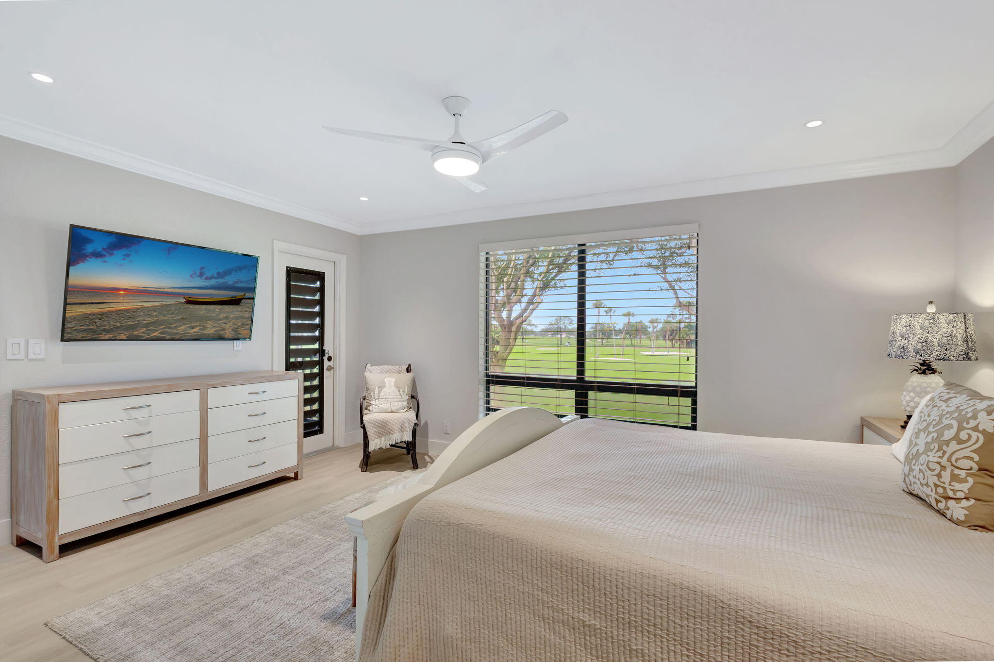 438 S Brackenwood Lane S