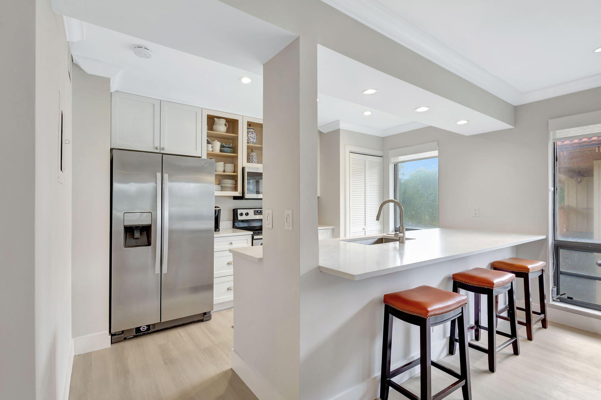 438 S Brackenwood Lane S