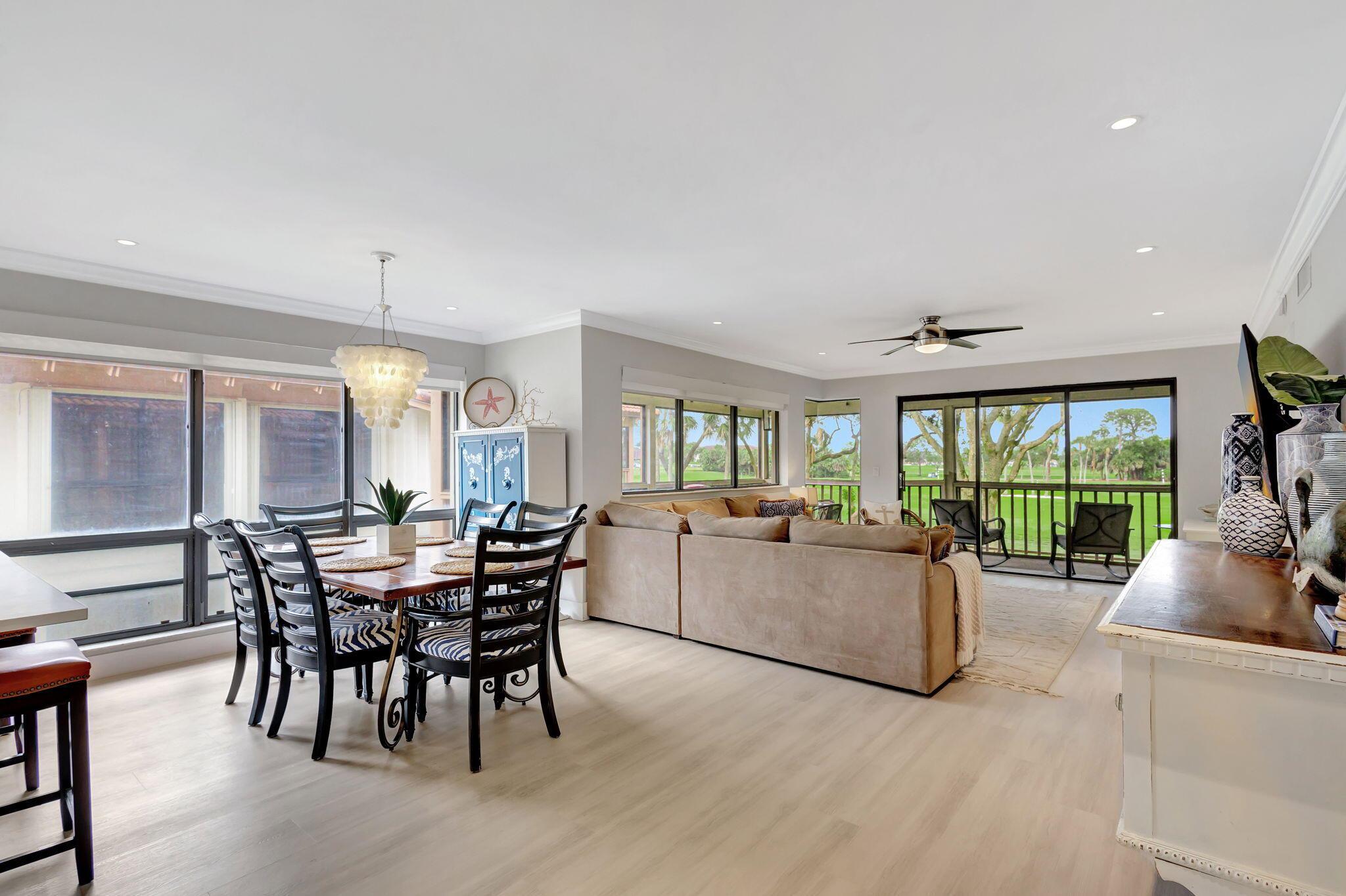 438 S Brackenwood Lane S