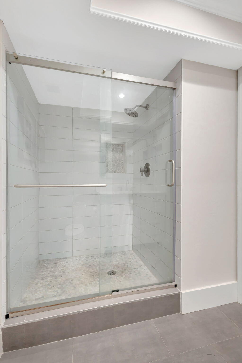 438 S Brackenwood Lane S