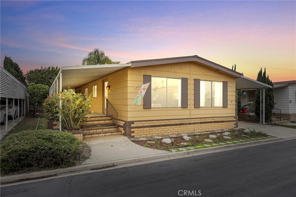2240 Lake Glen Dr
