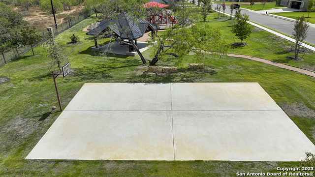 145 W Magnolia Circle