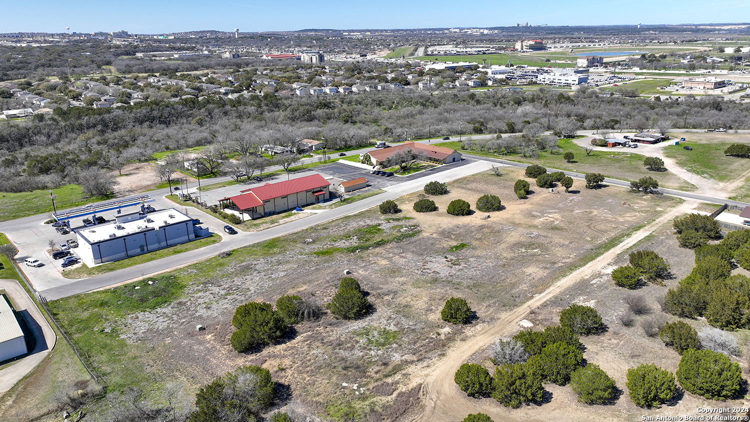 15207 BELL LN