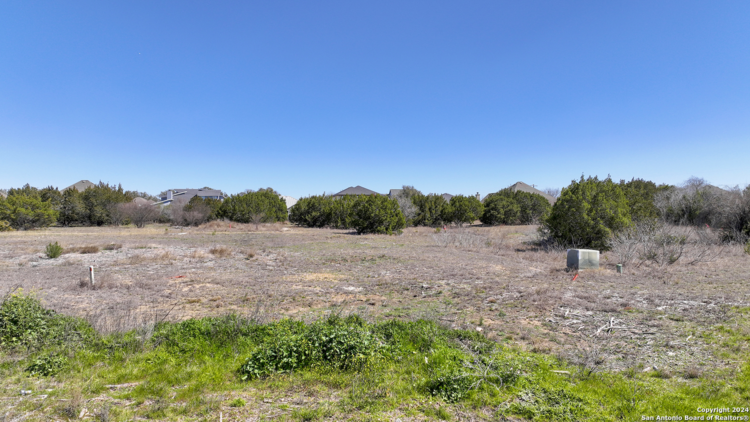 15207 BELL LN