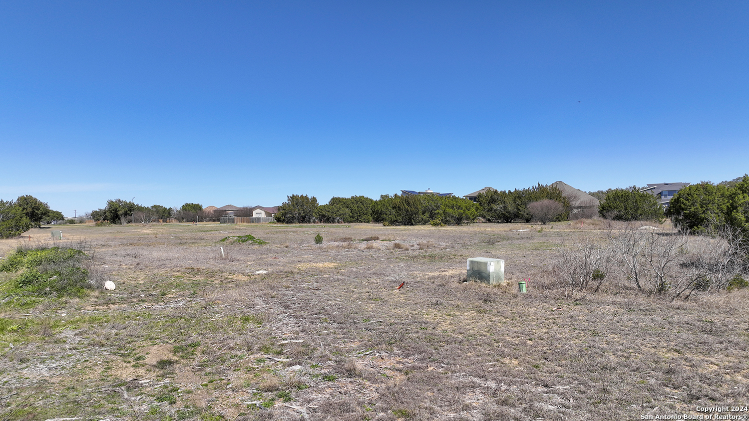 15207 BELL LN