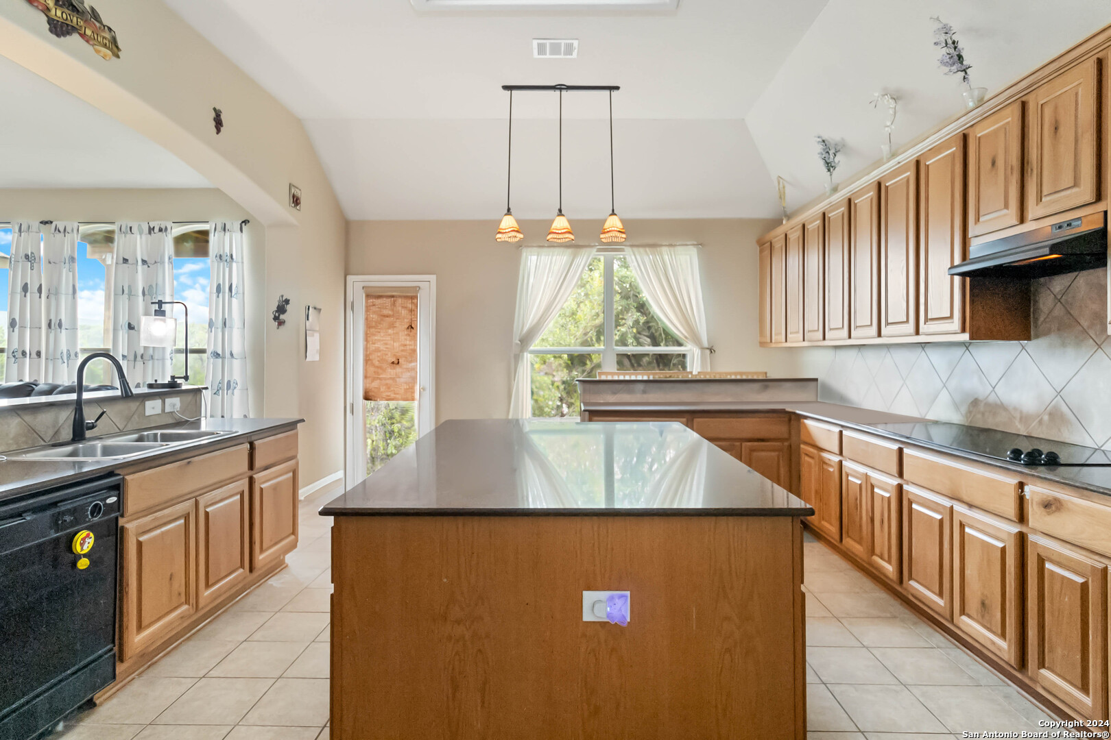 846 COUNTY ROAD 2763