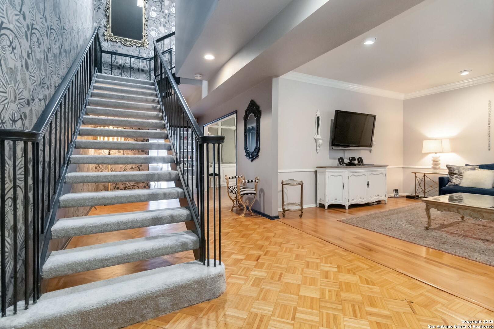 7731 Broadway 32F