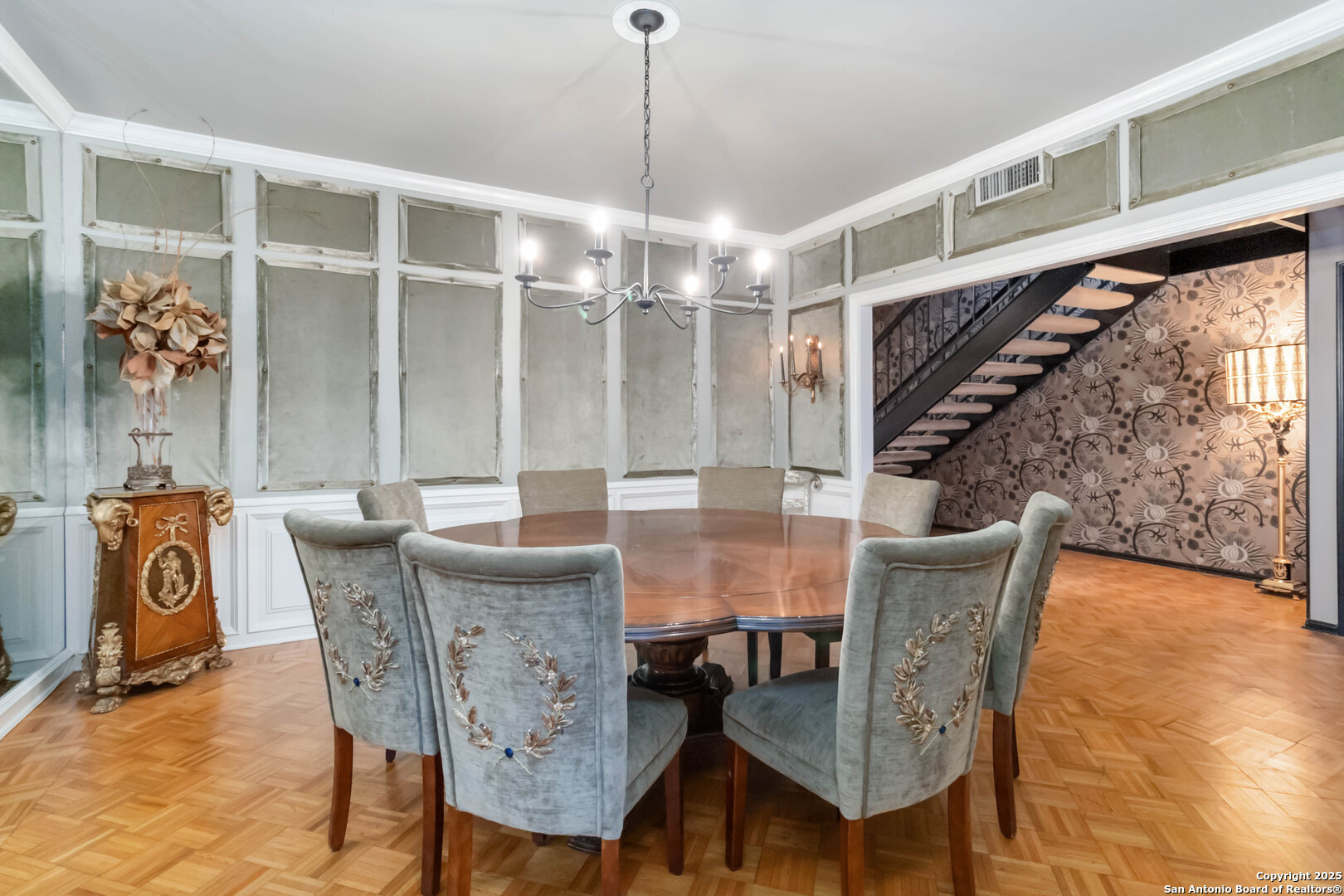 7731 Broadway 32F