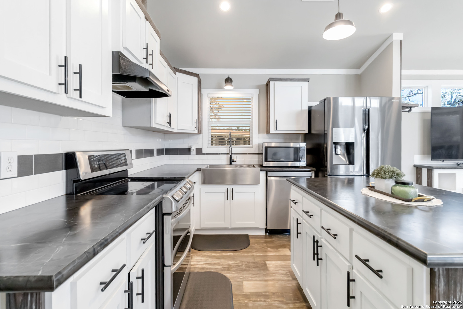 1629 PRIVATE ROAD 1518