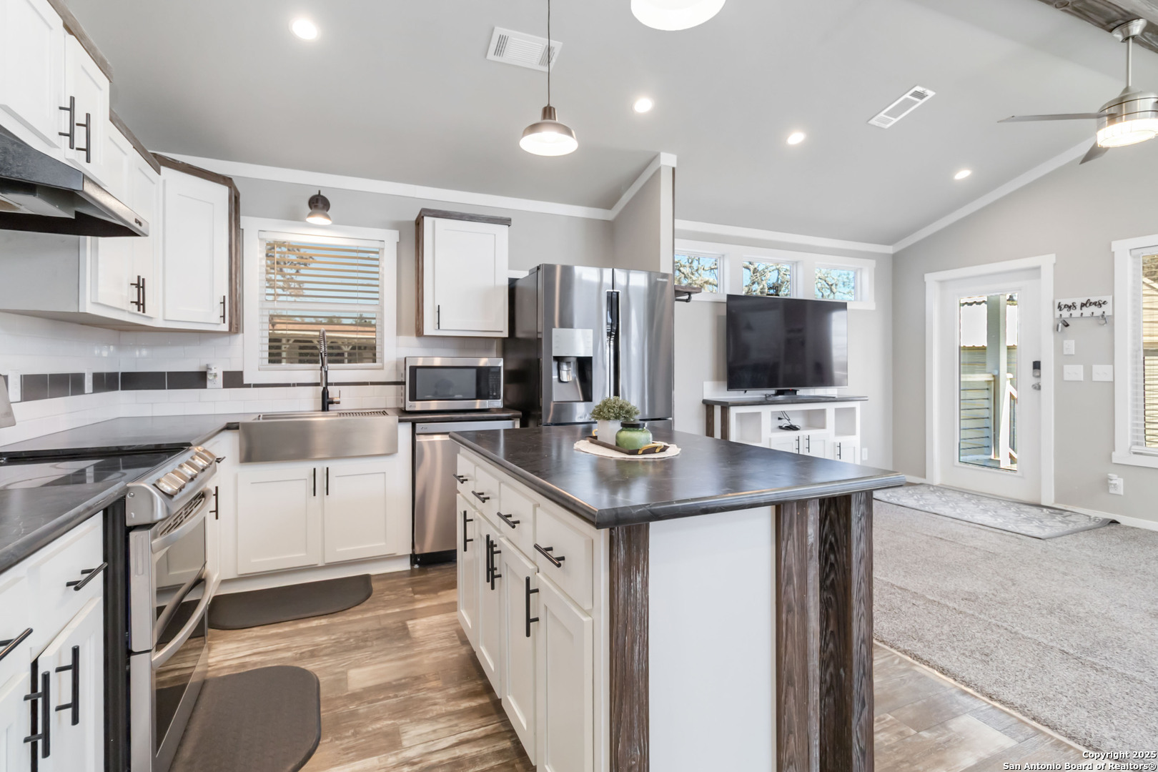 1629 PRIVATE ROAD 1518