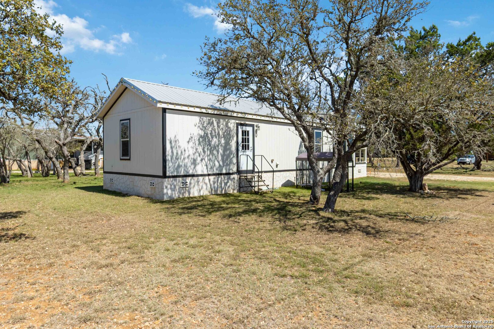 1629 PRIVATE ROAD 1518