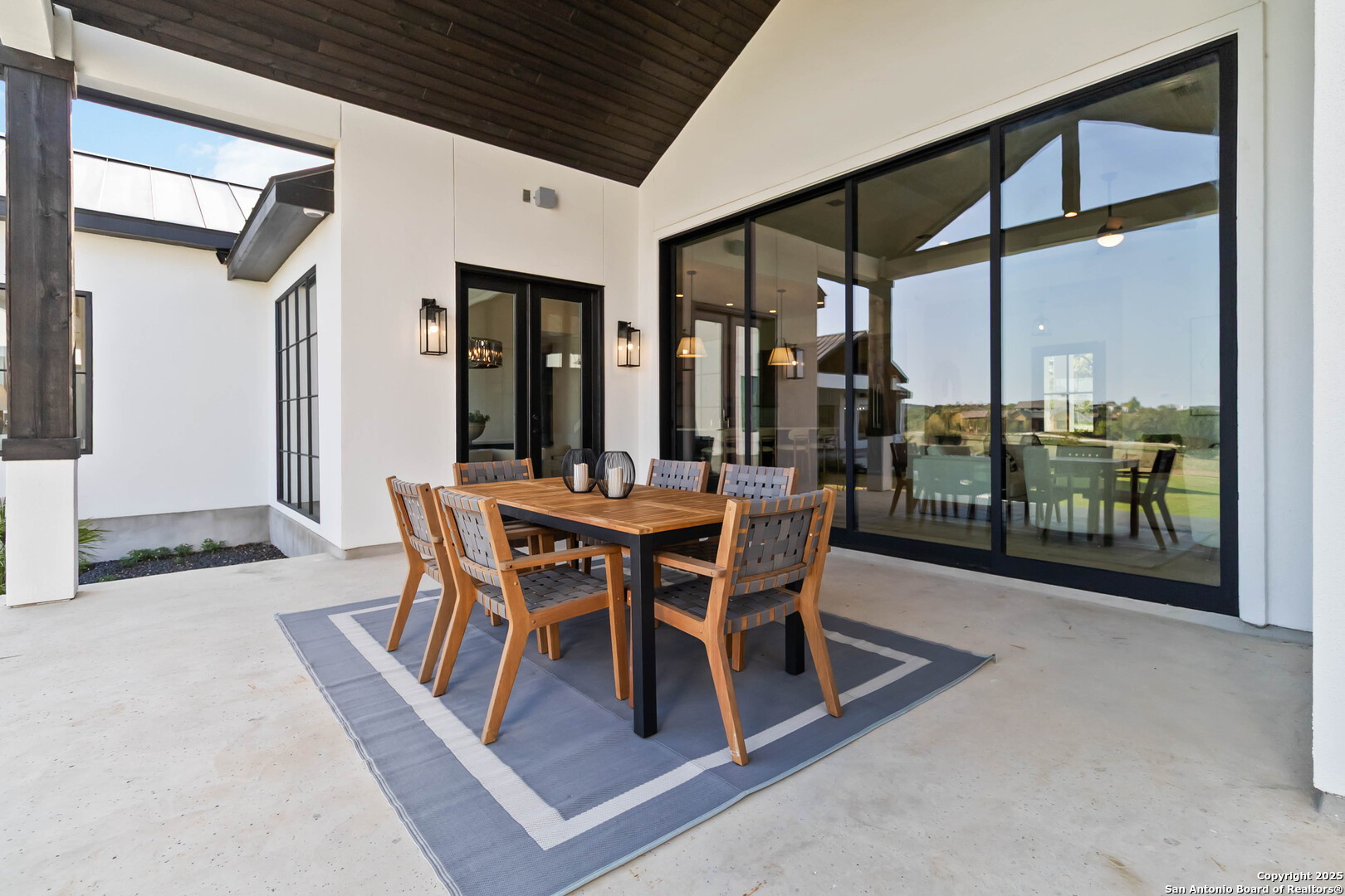 11310 Montell Point