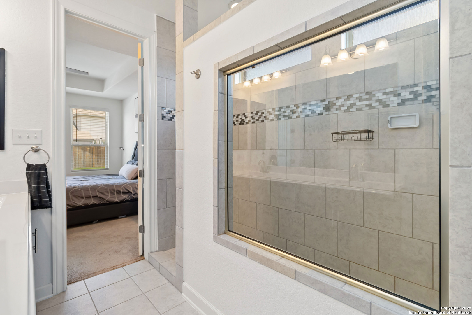 13917 Westbury Falls