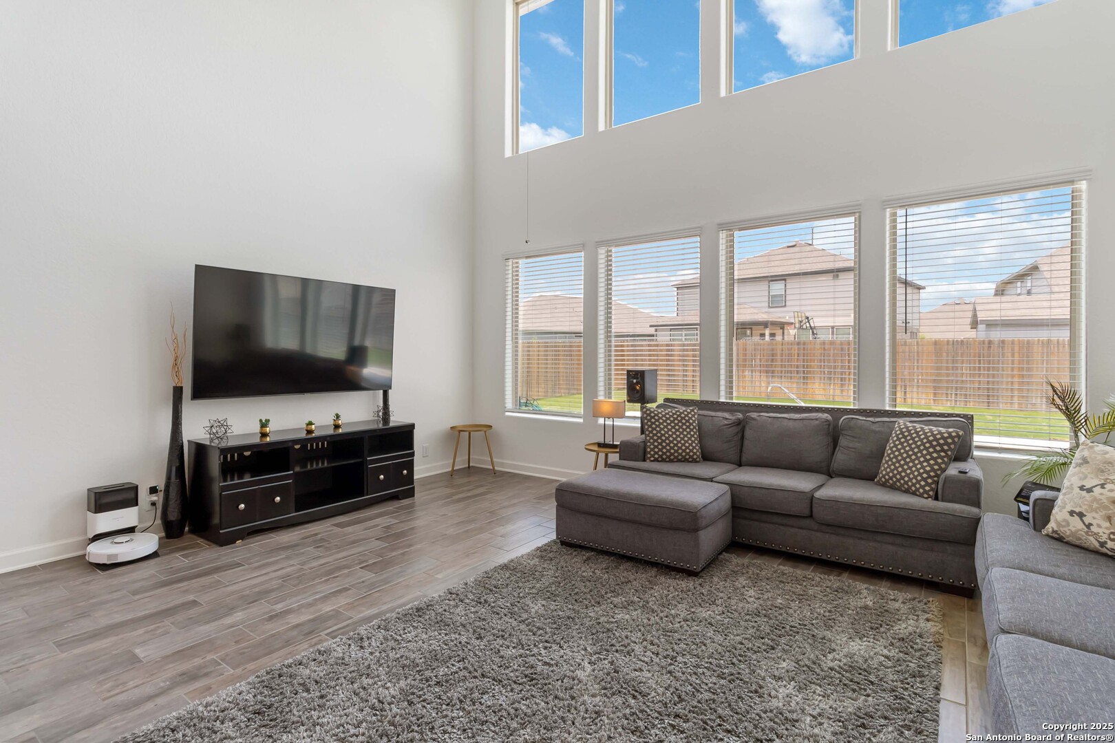 13917 Westbury Falls
