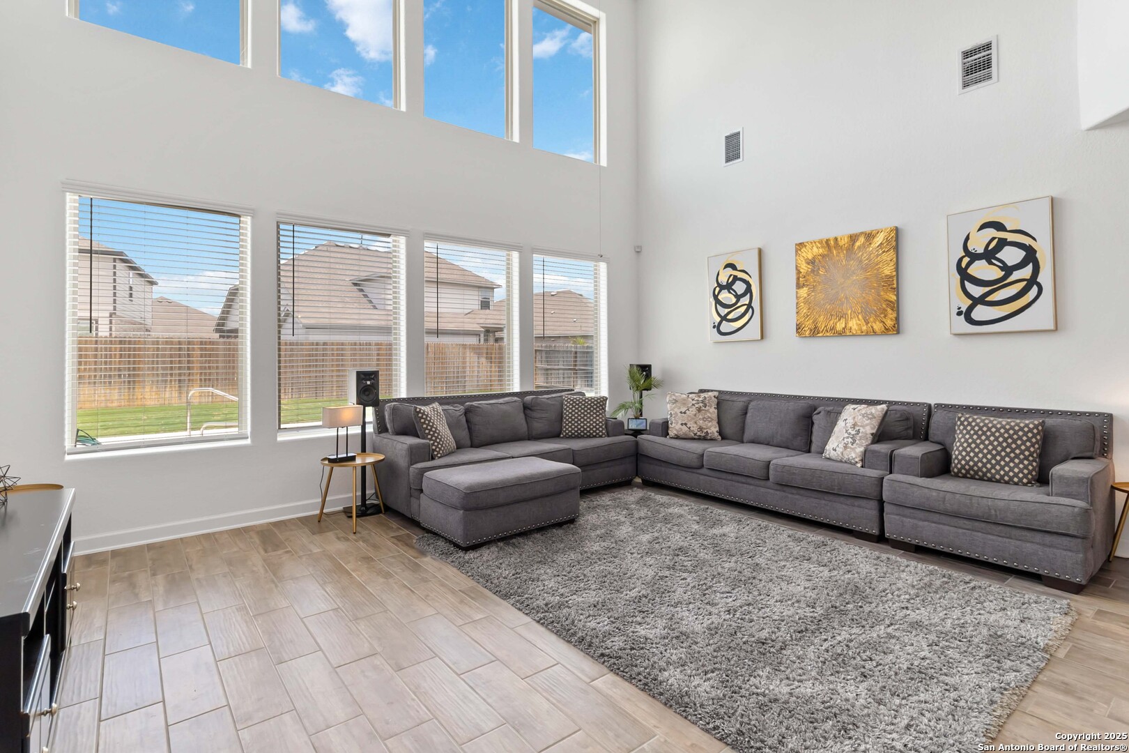 13917 Westbury Falls