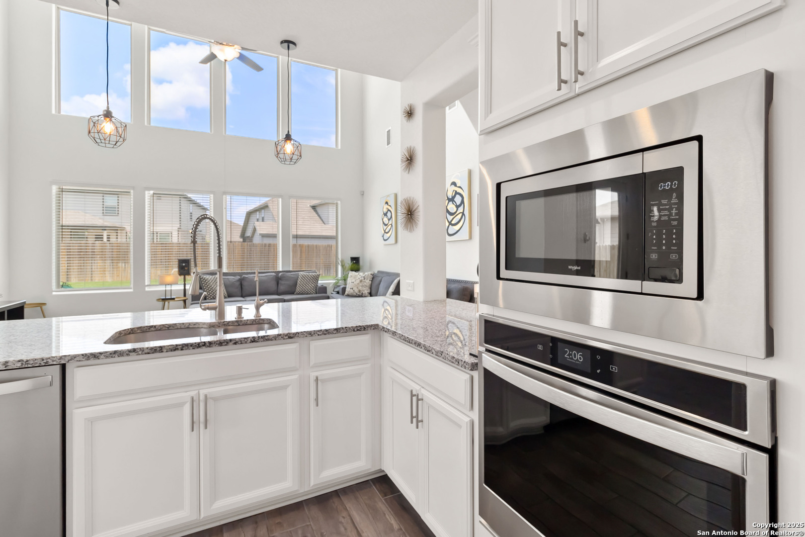13917 Westbury Falls