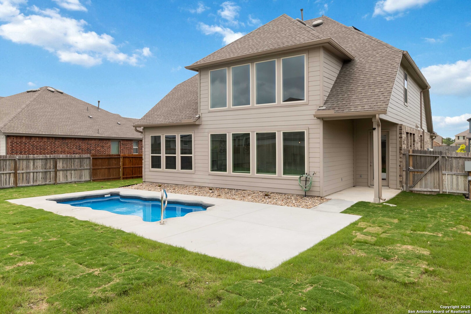13917 Westbury Falls