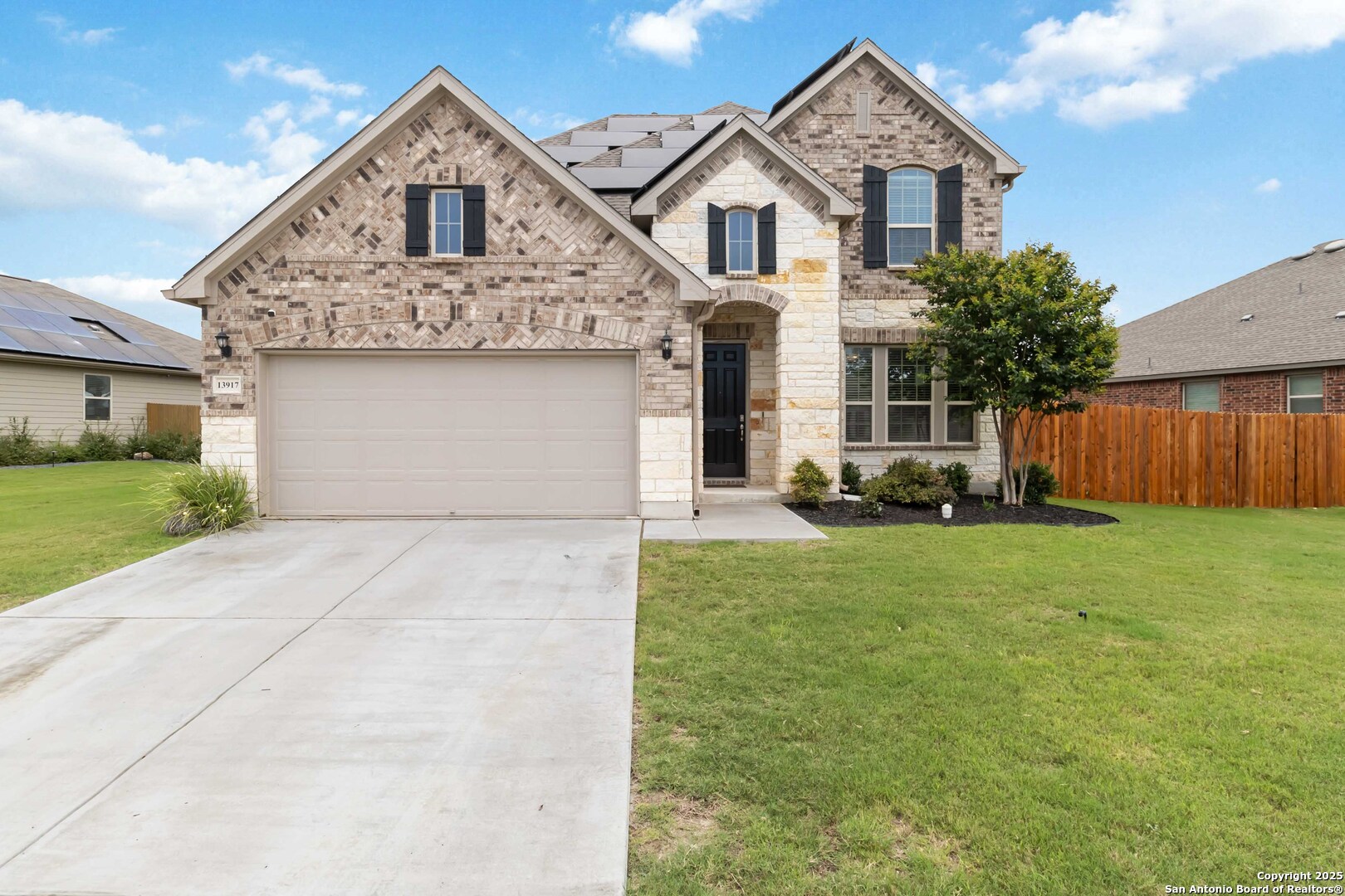 13917 Westbury Falls