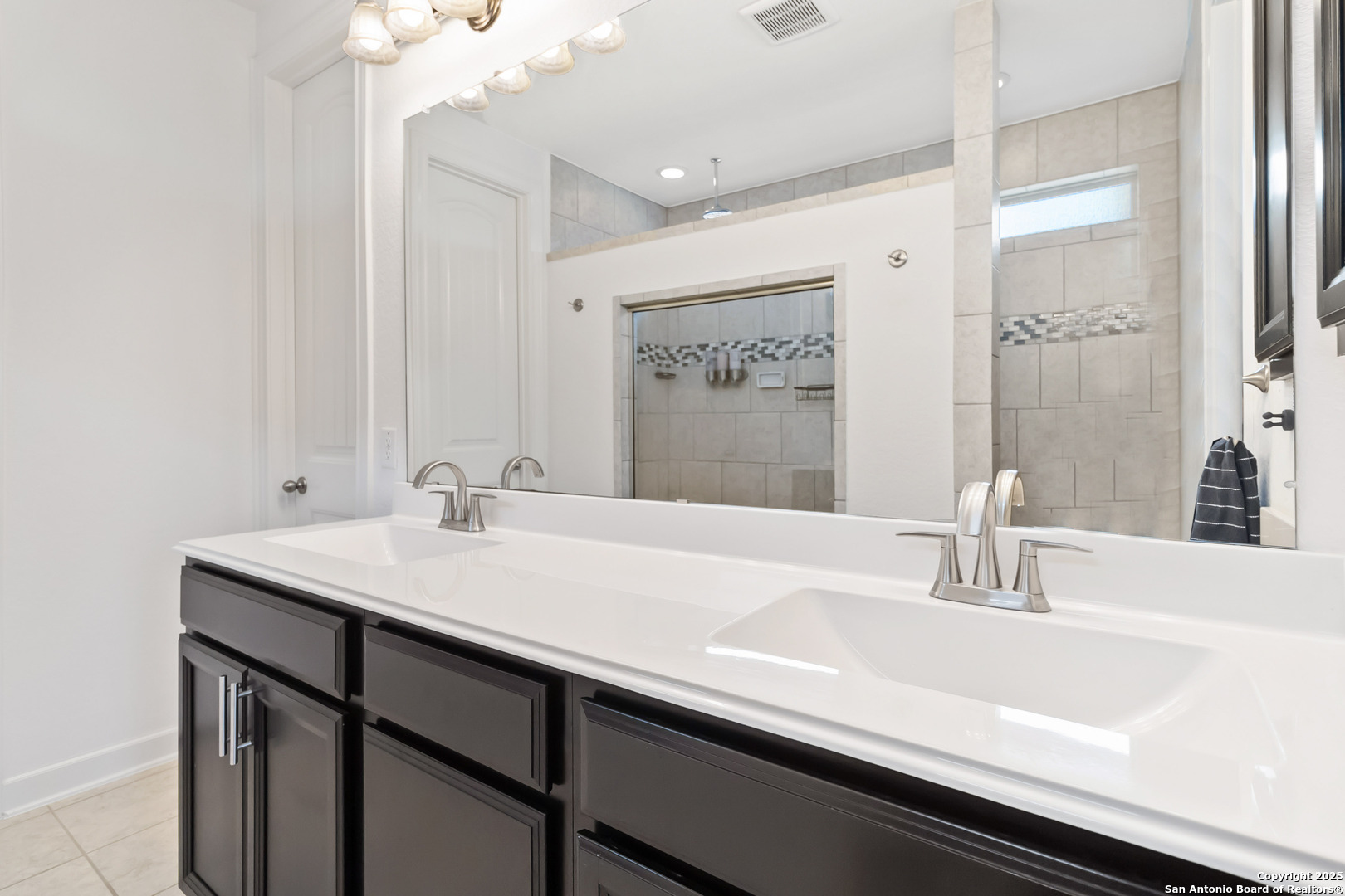 13917 Westbury Falls