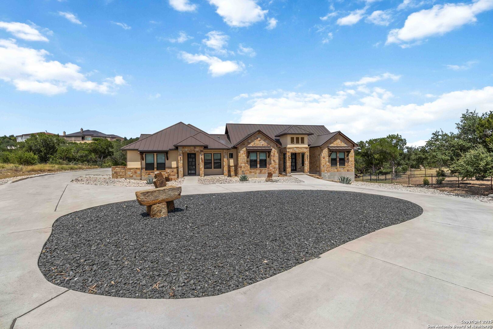 5716 Dry Comal