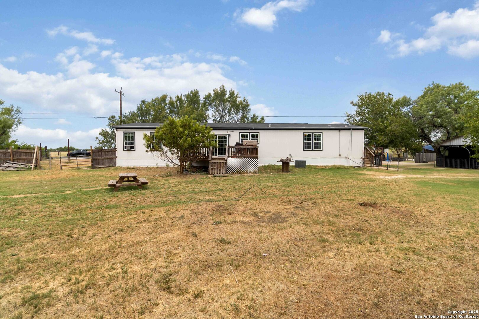 13598 Old Frio City Rd