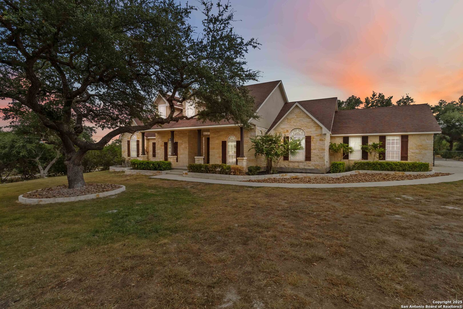1012 Rivers Peak