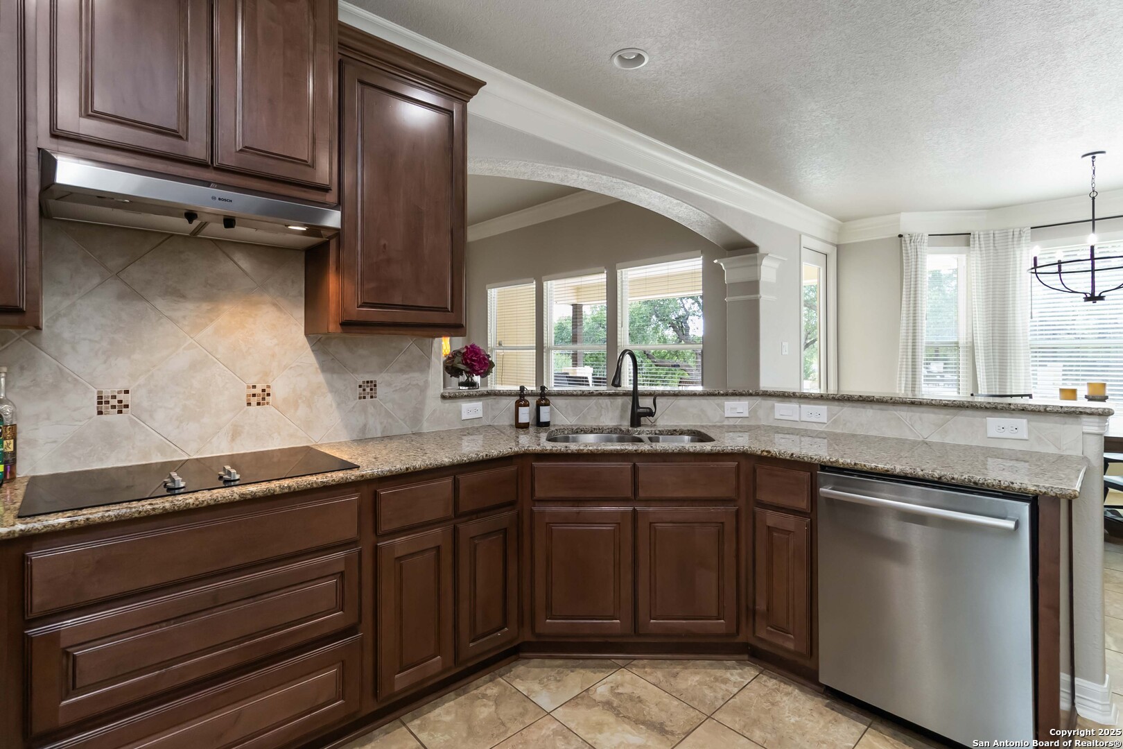 1012 Rivers Peak