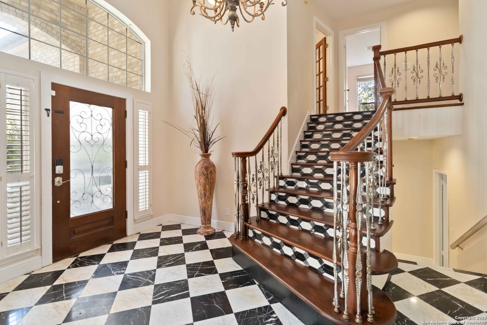 519 Mission Viejo