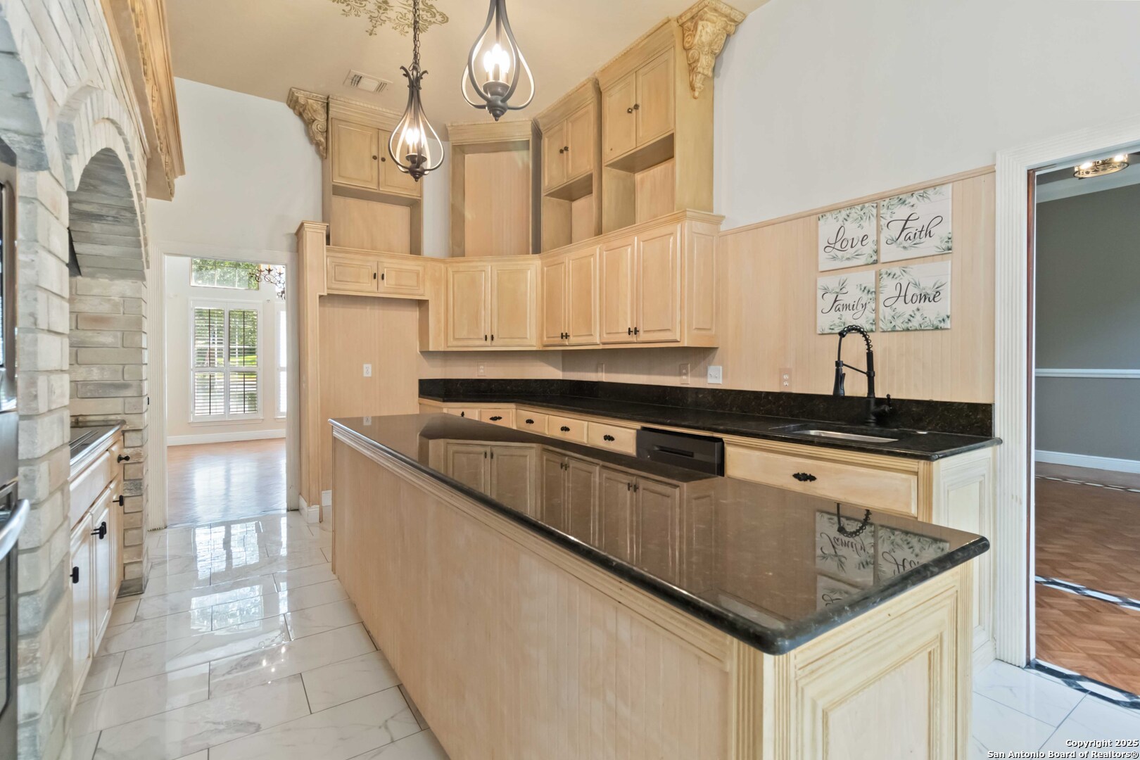 519 Mission Viejo
