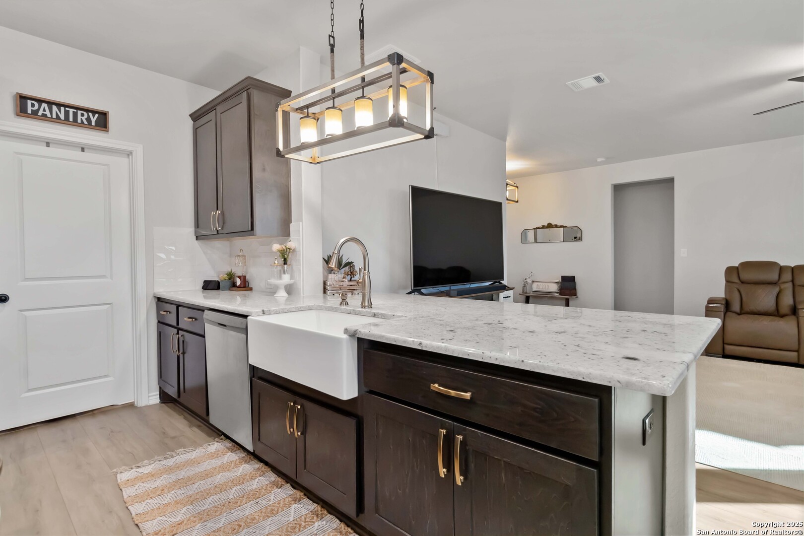 3137 County Road 5710