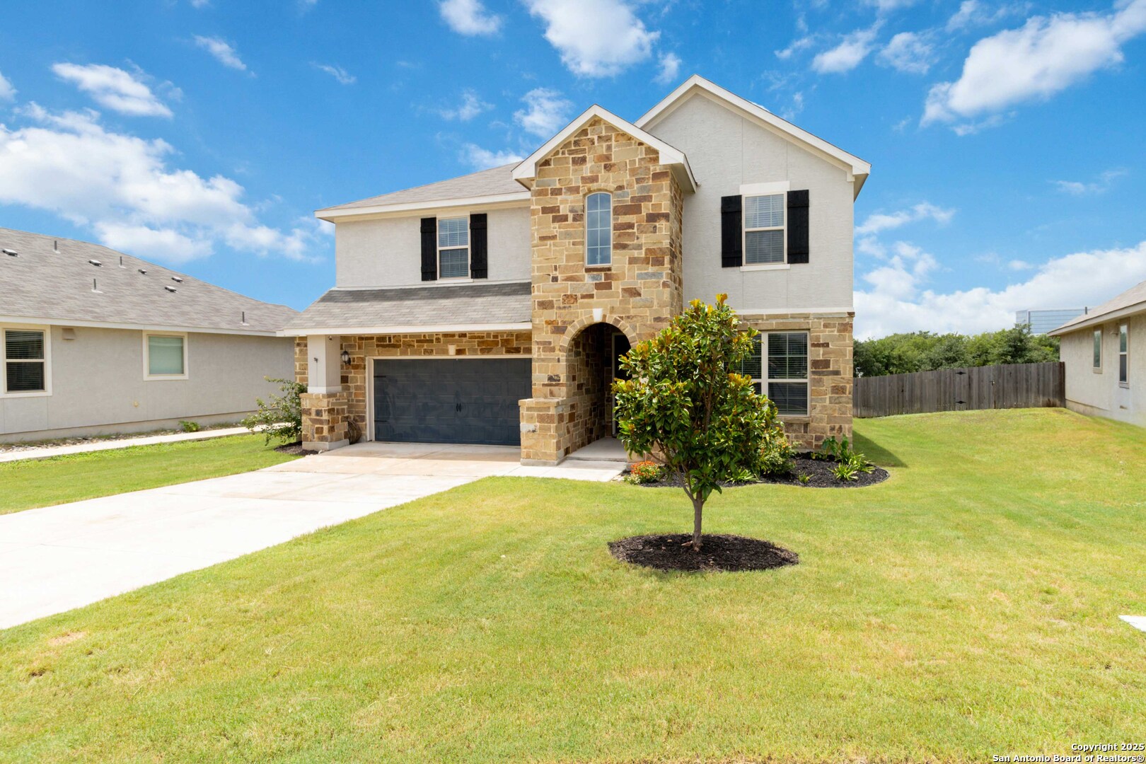 2210 Castello