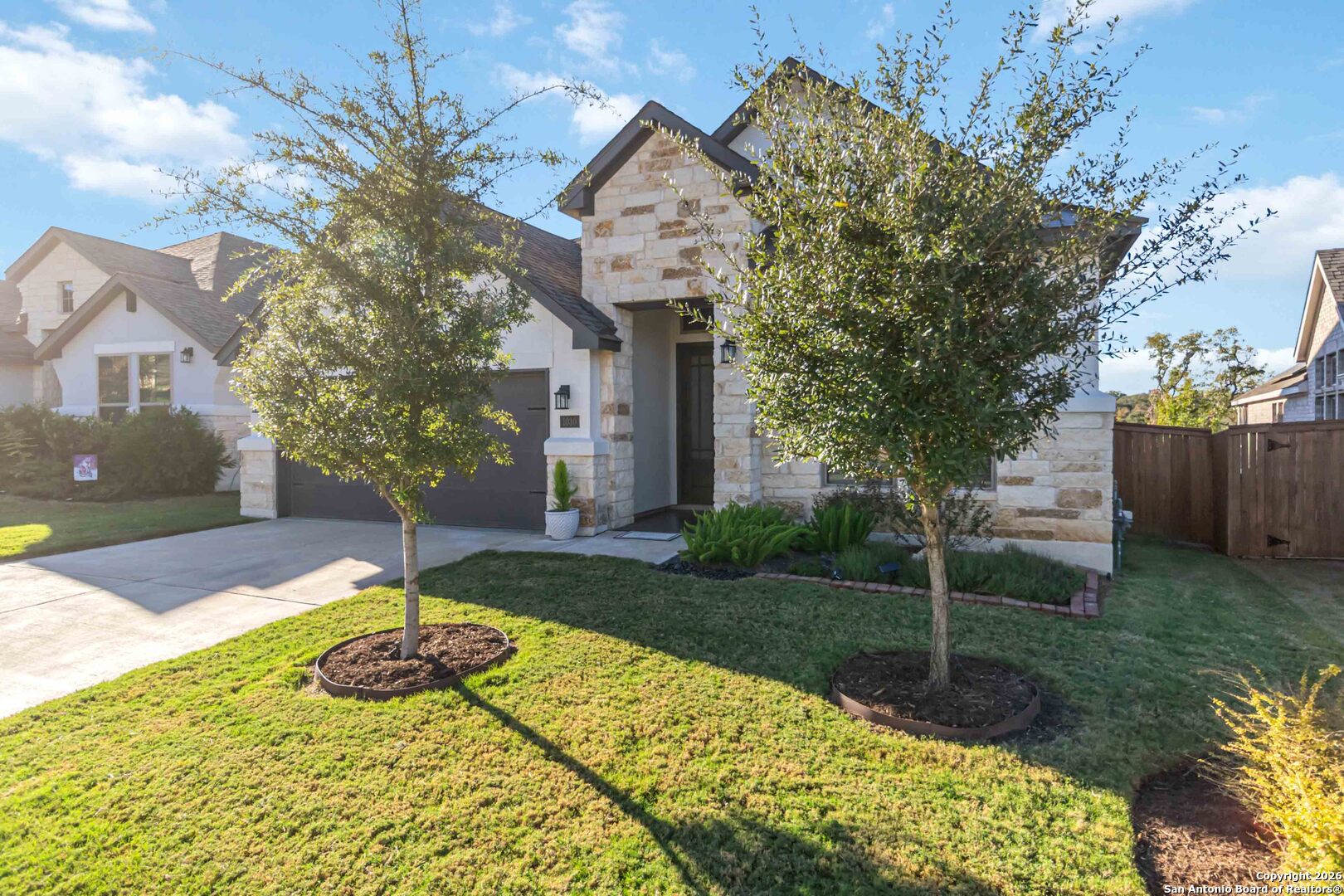 1030 Cadogan Squire