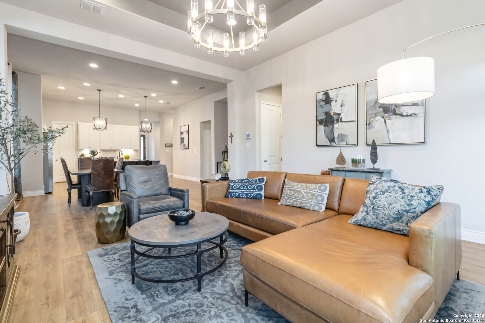 1030 Cadogan Squire